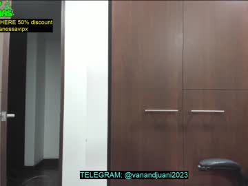 hot cam girl vanandjuani image #3928508