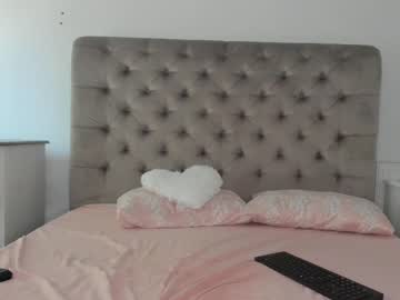 hot cam girl bella_halls image #3428023