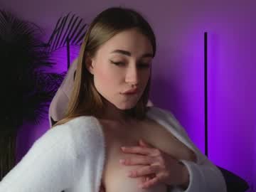 hot cam girl strawberryjamx image #2605684