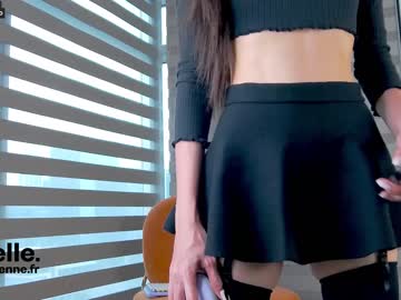 hot cam girl belle_adrienne image #3718574