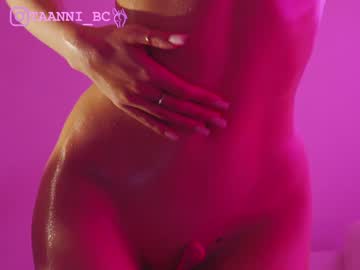 hot cam girl taanni_bc image #3871322