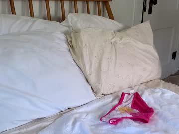 hot cam girl littlegreekflower image #3443779