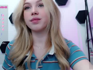 hot cam girl small_blondee image #2854528
