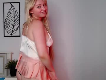 hot cam girl shy_blondiee image #2505390