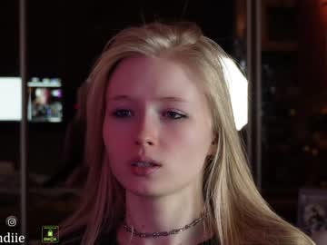 hot cam girl bestblondiiecb image #4042700