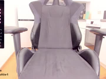 hot cam girl gingercuttie image #4444348