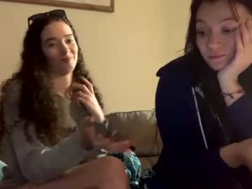hot cam girl kylieexoxoxo2432 image #4057501