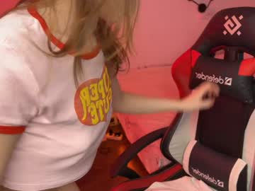 hot cam girl innocent_melissa image #4674320