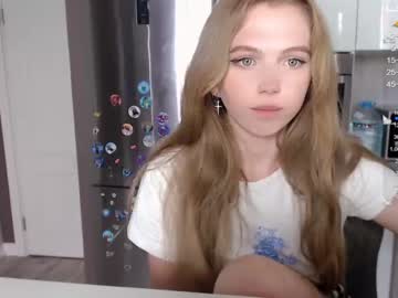 hot cam girl small_blondee image #1504752
