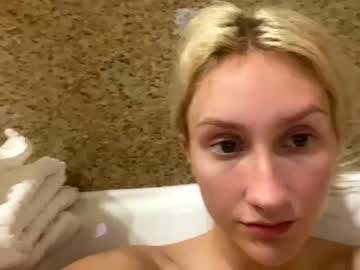 hot cam girl tinyfairyprincess image #3895105