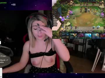 hot cam girl kimilee22 image #1897761