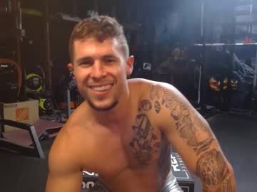 hot cam man browneyedmuscleboy32 image #3570180