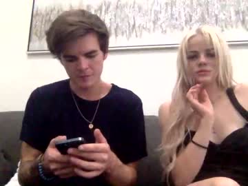 hot cam couple taileyqueen image #1885021