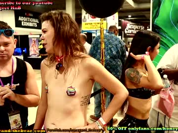 hot cam couple honeyand_thebear image #1478397