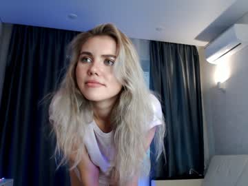 hot cam girl amourvenenum image #1681190