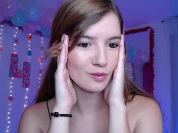 hot cam girl cutenataly image #588243
