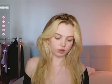 hot cam girl small_blondee image #2974603