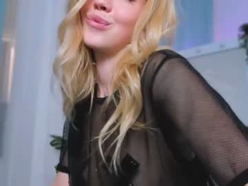 hot cam girl emmi_rosee image #1403924