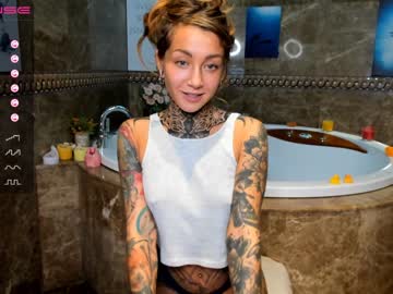 hot cam girl nickyneck image #264980