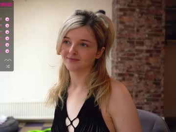 hot cam girl lucydelovely image #3265292