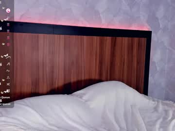 shyly_moon hot cam