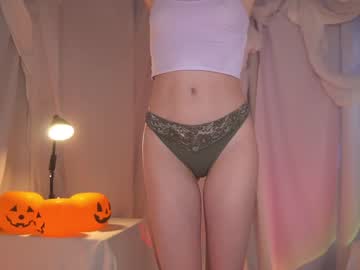 hot cam girl kateuwugirl image #3682129