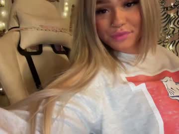 hot cam girl ari_02 image #3518386