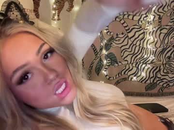 hot cam girl ari_02 image #3480034