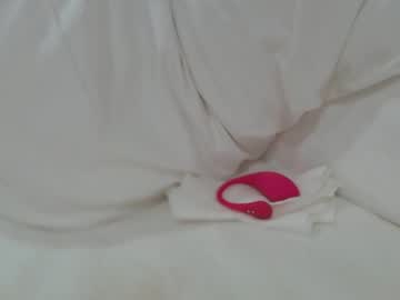 hot cam girl hornypetitegirl77 image #3023744