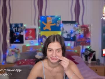 hot cam girl danikanappi image #3993298