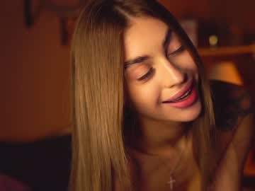 hot cam girl cuteelsa_ image #4026018