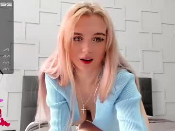 hot cam girl small_blondee image #982294