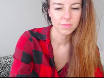 hot cam girl emerald_kittycat image #2402803