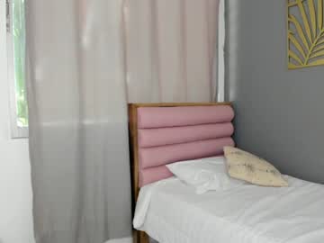hot cam girl roberta_lipa image #1697013