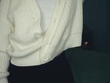 hot cam girl coventinaashfield image #4692372