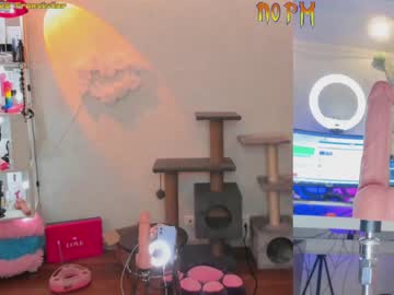 hot cam girl _biscuitty image #1766095