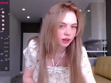 hot cam girl small_blondee image #1245534