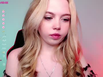 hot cam girl small_blondee image #2778863
