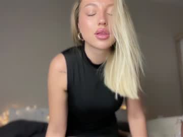 hot cam couple skyffi image #4676598