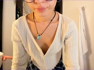 hot cam girl akino_17 image #1232657
