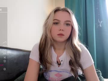 hot cam girl small_blondee image #3547665