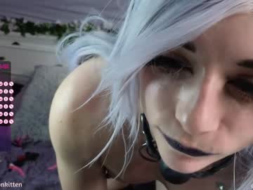 hot cam girl crimsonkitten image #3332116