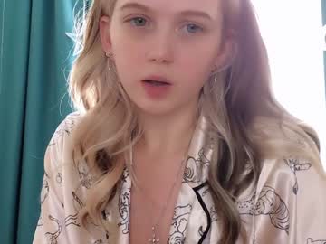 hot cam girl small_blondee image #3524155