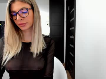 hot cam girl sweetndcrazy image #595131