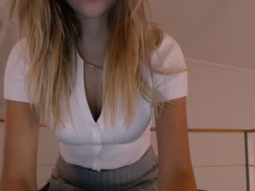 hot cam girl bitter_moon image #2615339