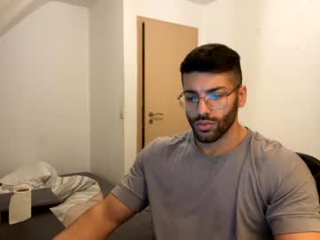 hot cam man rogan1604 image #541389