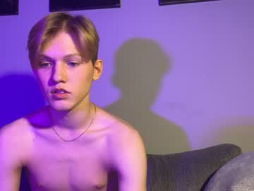 hot cam man skies_shine image #3880172