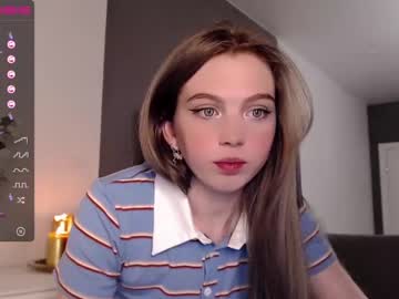hot cam girl small_blondee image #1185451