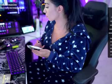 hot cam girl evelyne92 image #3678855