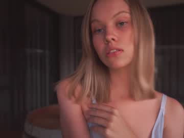 hot cam girl bibi_it_is image #2369320